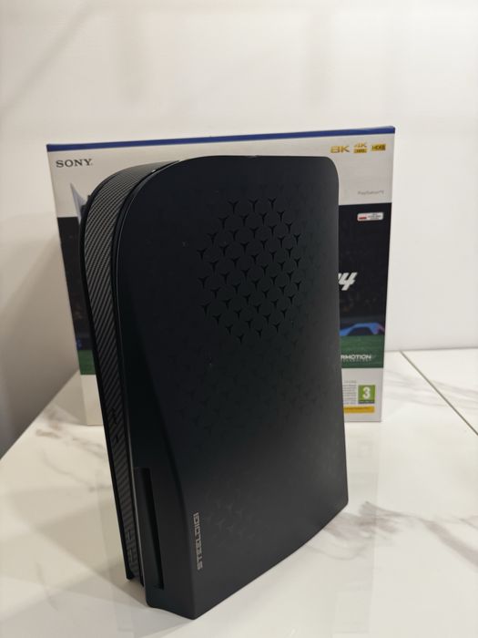 PS5 z napędem 825GB + PAD + uchwyt na pady