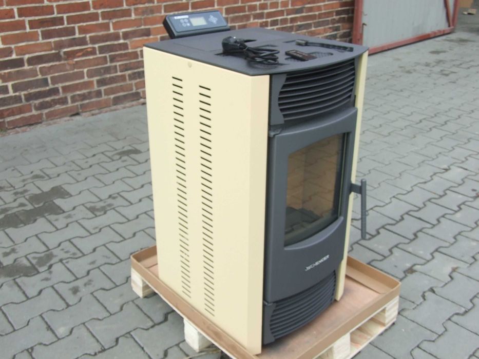 Piec piecyk kominek na pelet pellet 6,5 KW Schenger