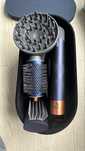 Suszarka dyson z 6 koncowkami