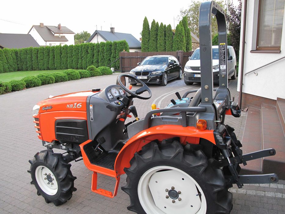Mini Traktorek Kubota KB16 4X4 16KM Wspomaganie Rewers Mały Ogrodniczy