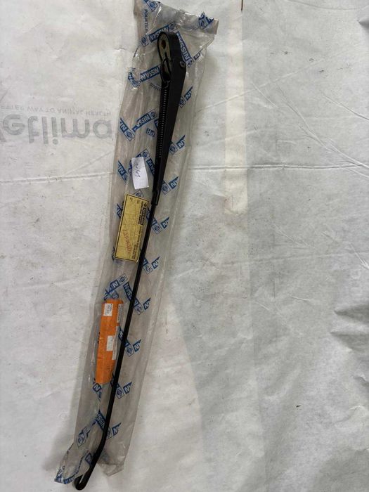 Braço de Escova Limpa Pára-brisa Nissan Terrano 2