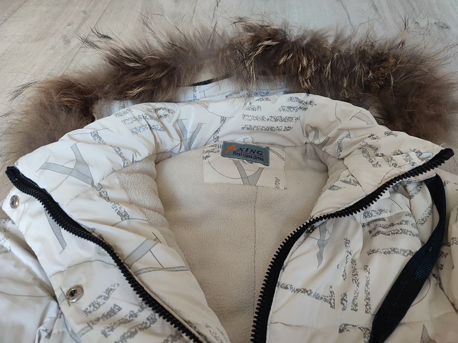 Підліткова зимова куртка, розмір 152 см