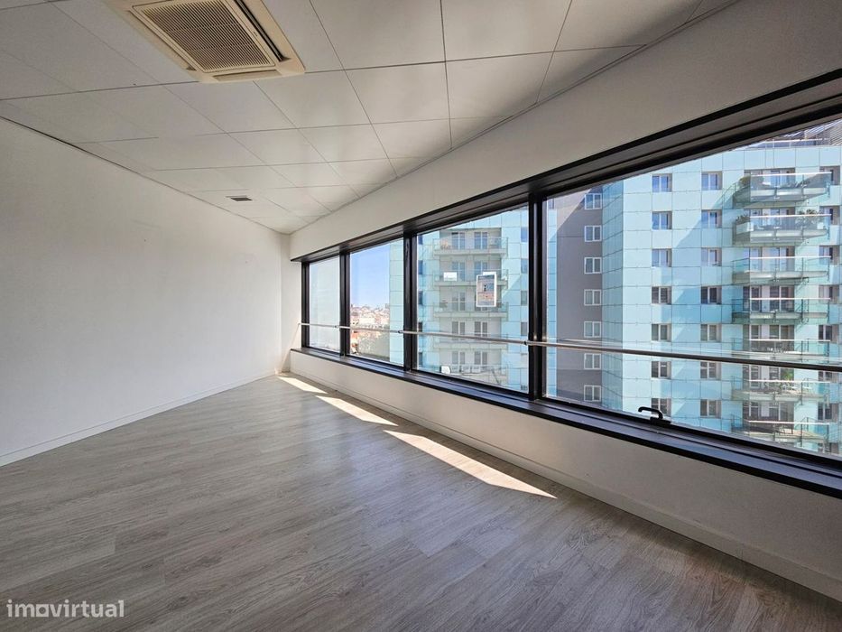 Escritório Lisboa Arrendamento | 273 m2 | Soeiro Pereira G.