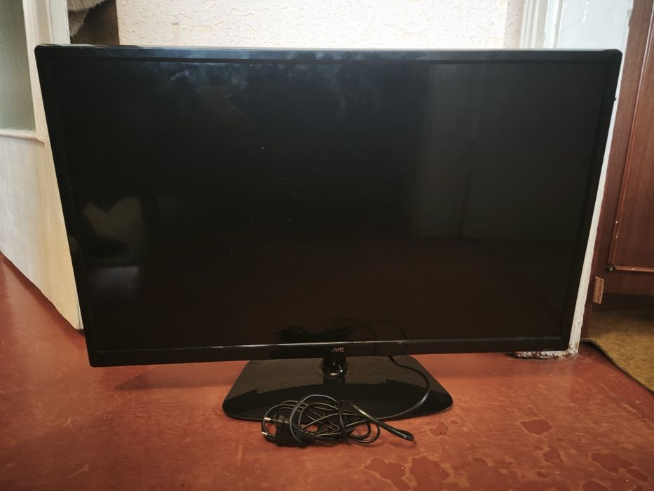 Телевізор JVC LT-32E33B Led  32 дюйма