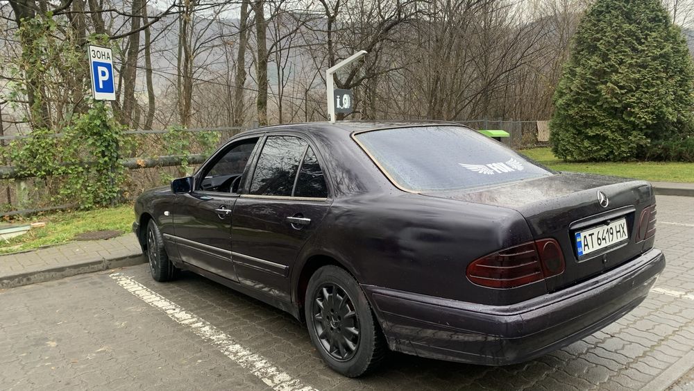 мерседес 210 в стані