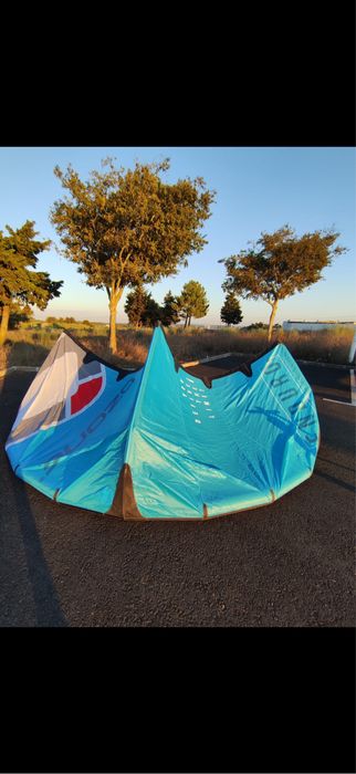 Kitesurf ozone v3 // 12 metros + material completo