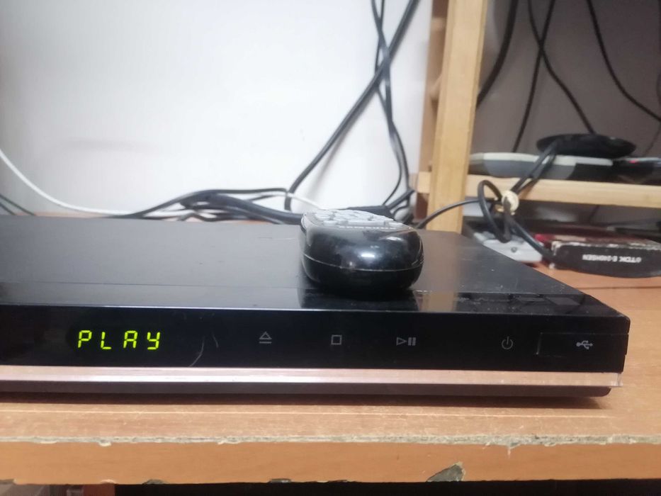 Odtwarzacz CD/DVD Samsung DVD-C550 HDMI pilot