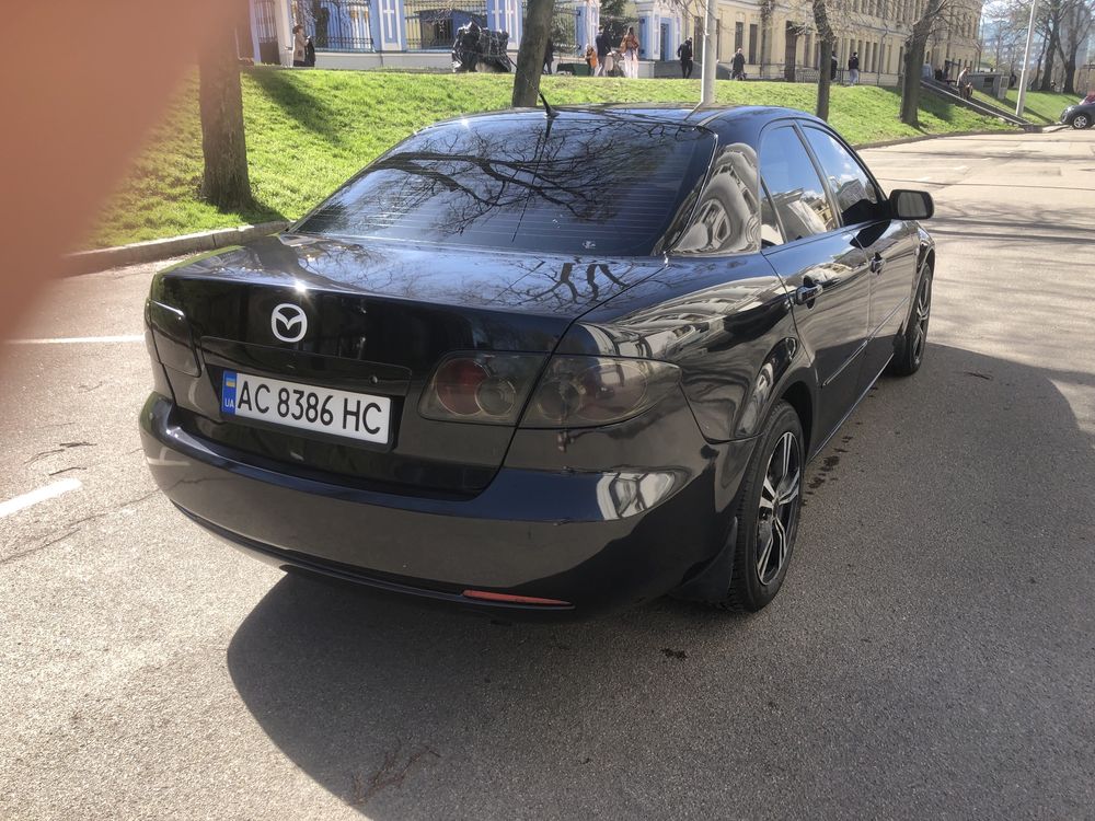 Mazda 6 гарний стан, хороша комплектація