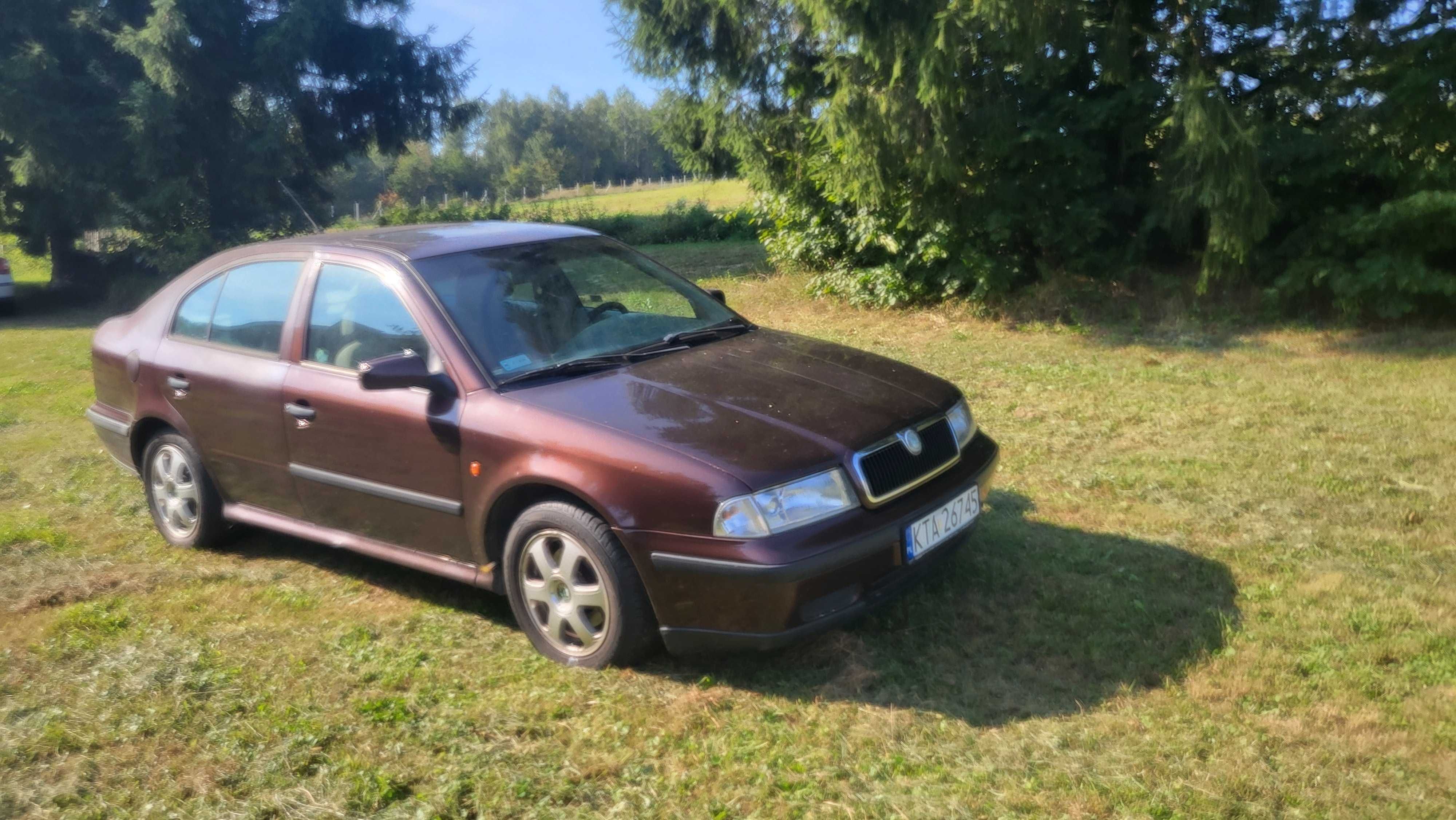 Skoda Octavia 1 1,8 benzyna