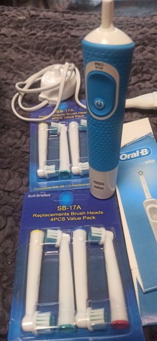 Зубна щітка Oral-B D100 Junior