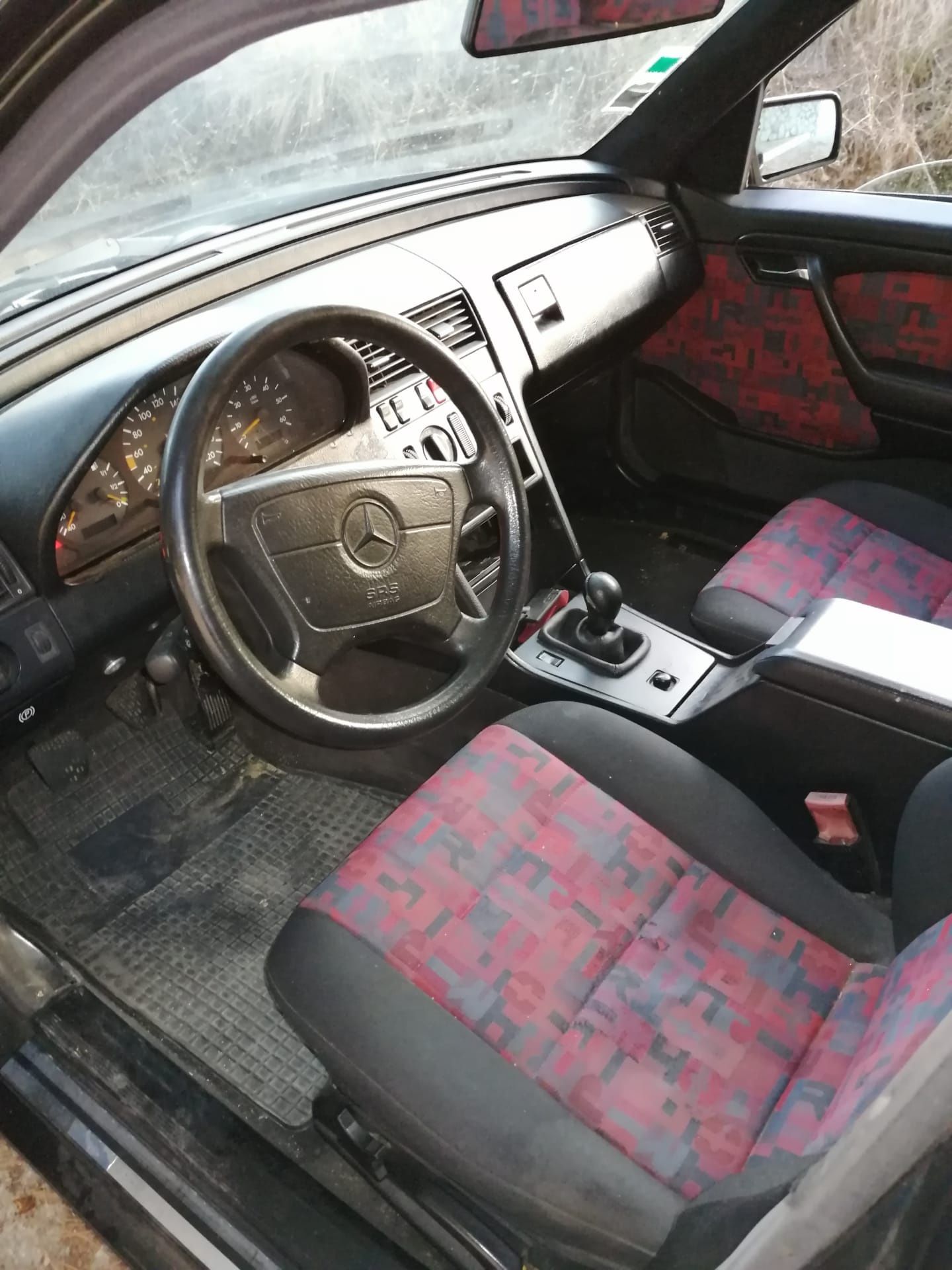 Mercedes C200 Ano 1995 Para venda de peças