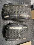 Komplet opon Maxxis rambler tlr silk shield 700x50c 622x50c czarne