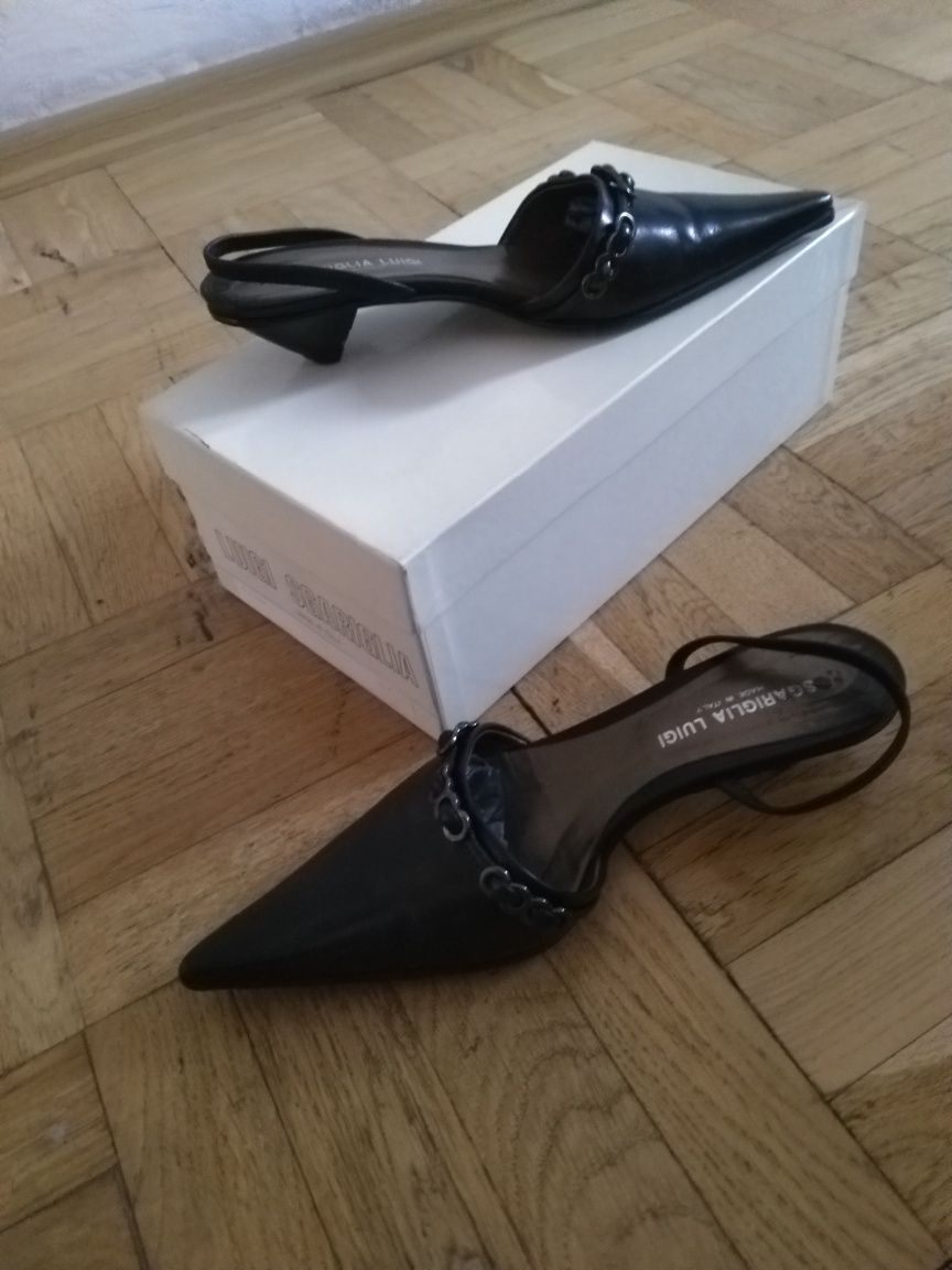 Продам туфли босоножки женские р 37