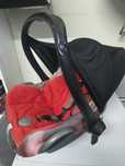Maxicosi com toldo da Quinny