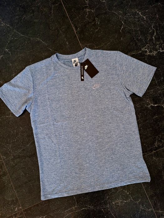 Super T-shirt sportowy Nike Standard fit  rozmiar XXL