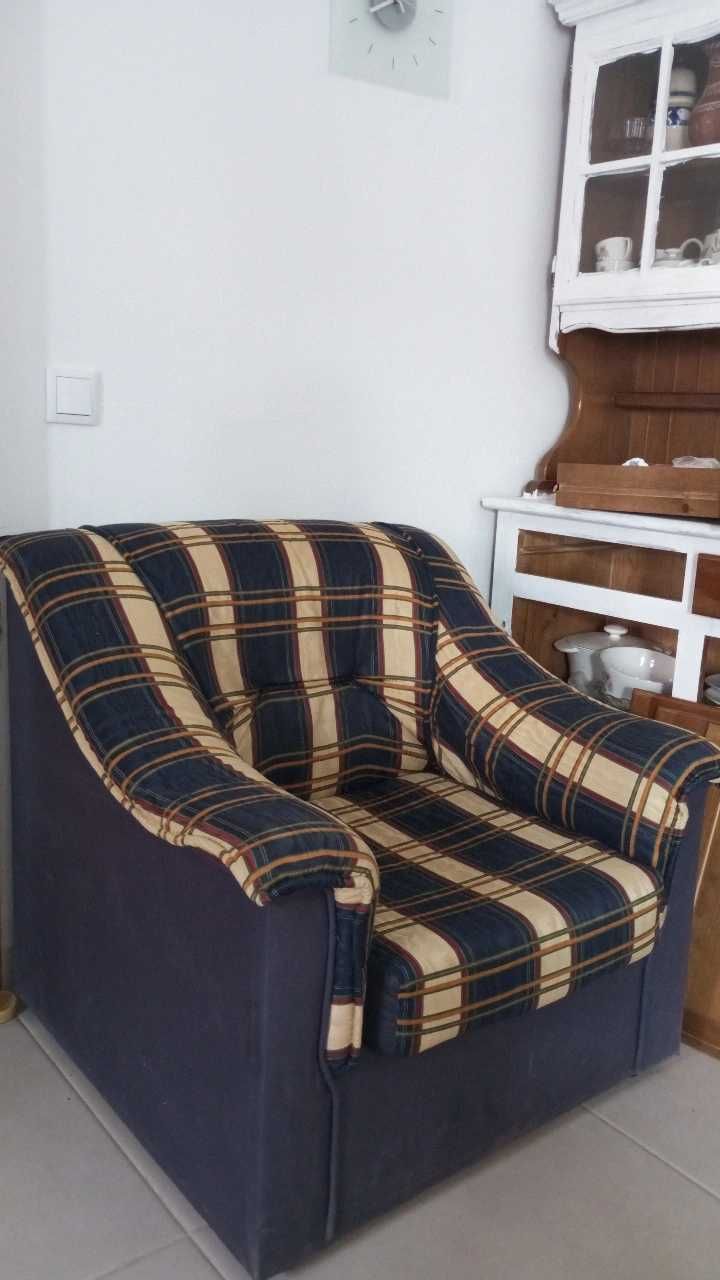Sofá vintage azul & mostarda