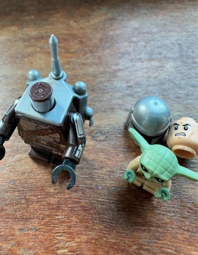 Mandalorian and Grogu minifigures  Lego Star Wars