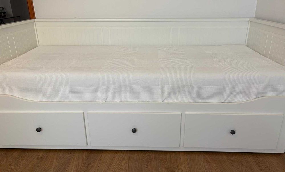 Cama IKEA Hemnes extensível C/ colchão