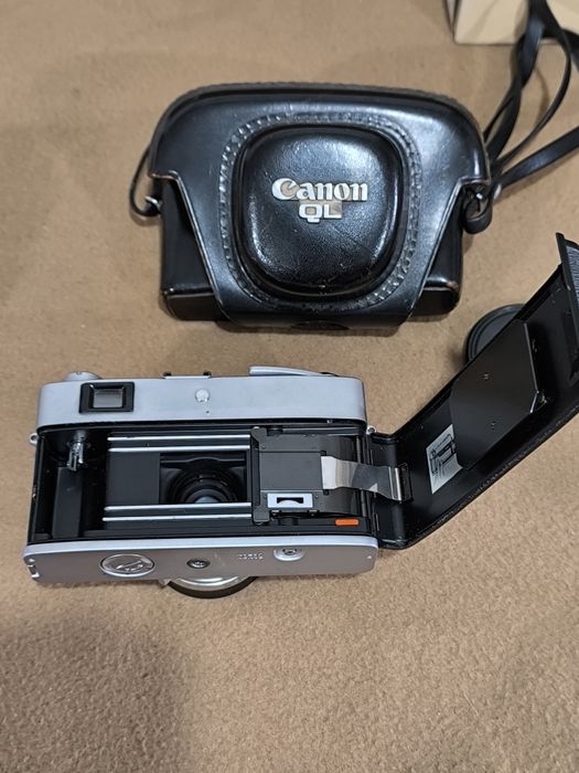 Câmara fotográfica Canonet QL25