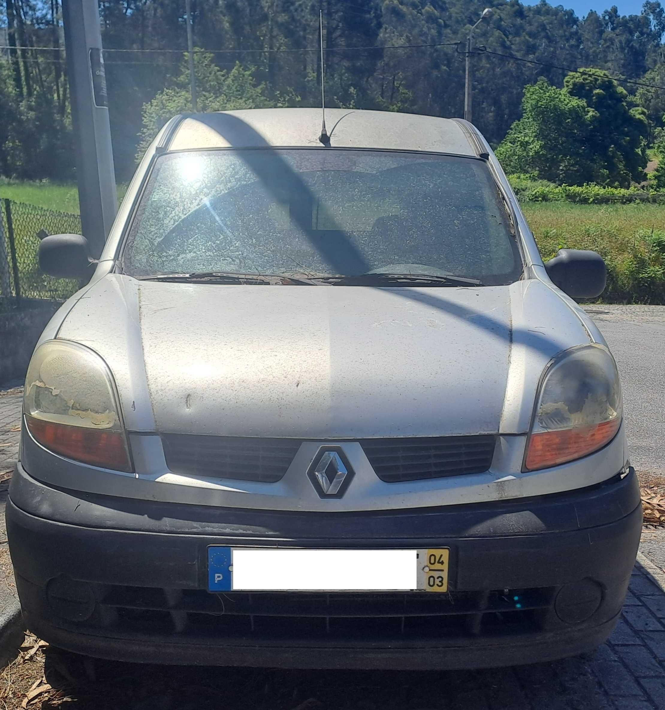 Renault Kangoo **Motor Avariado**