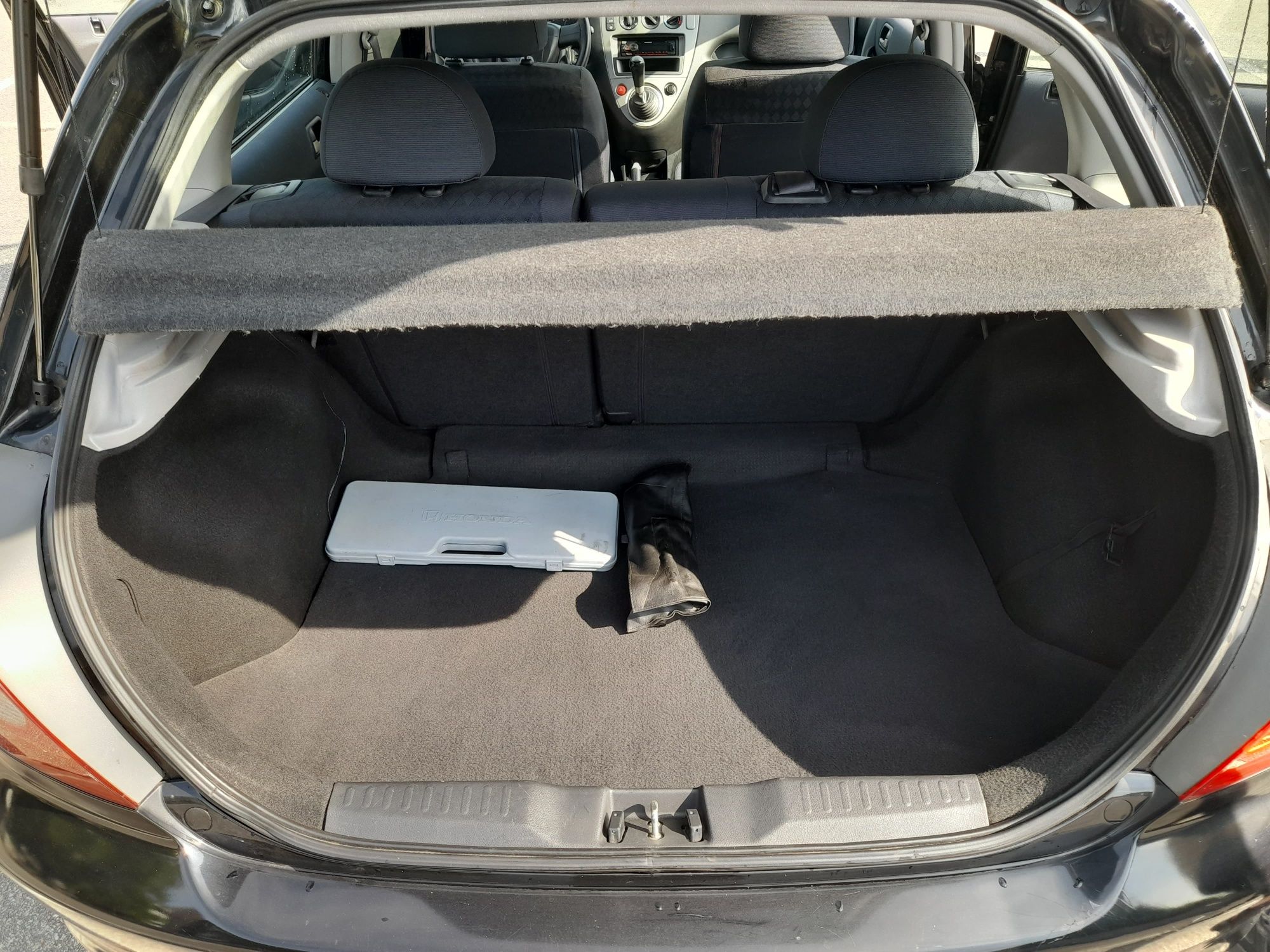 Honda Civic 2003 1.4 90cv - Fiável, económico e muito estimado