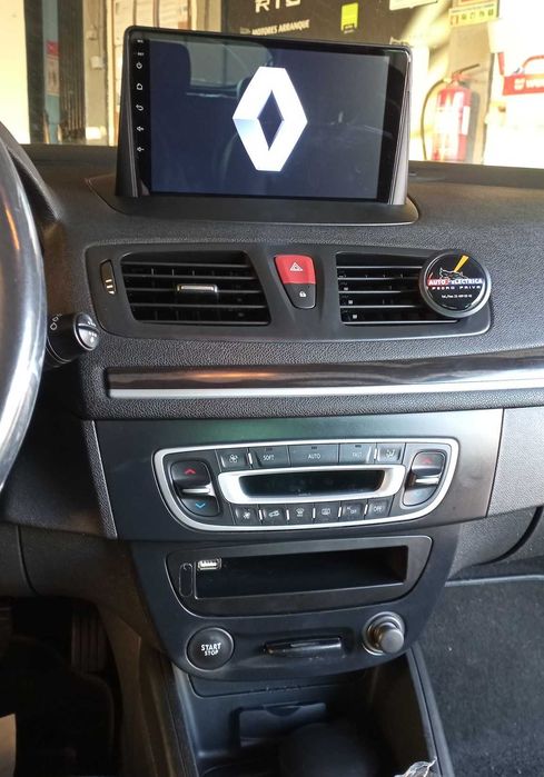 (NOVO) Rádio 2DIN 9" [4+32GB] • Renault Megane III / 3 • Android GPS