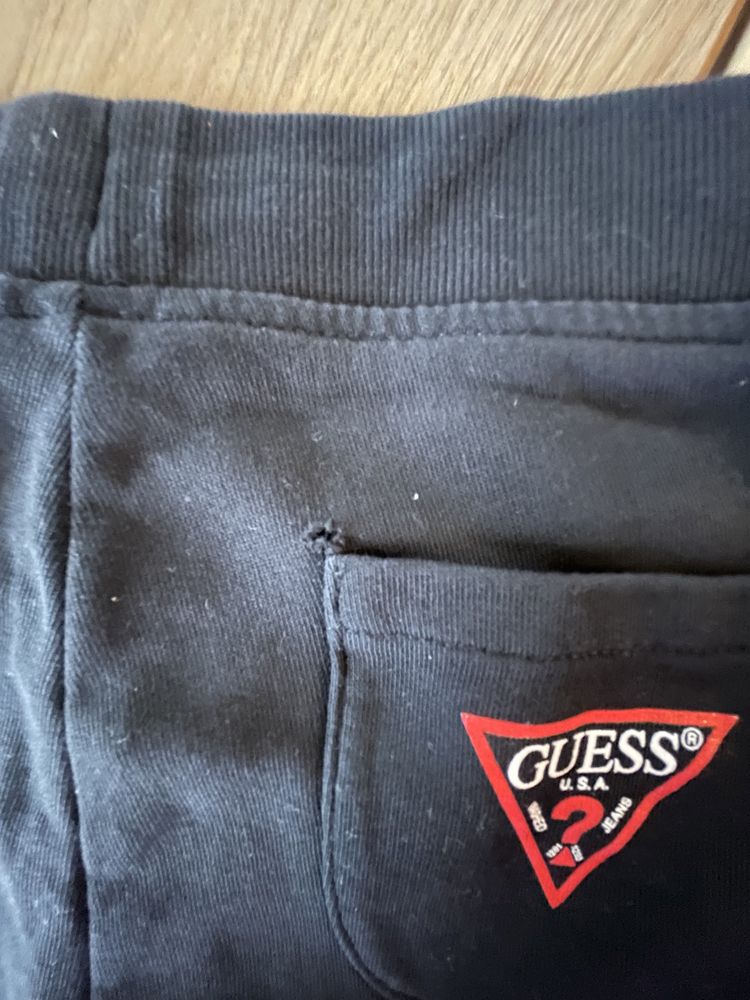Spodnie Guess i Hugo Boss