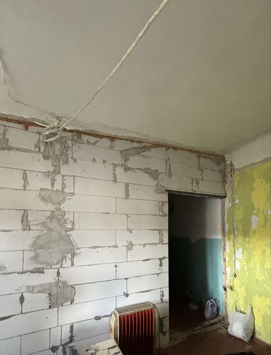 Продається двокімнатна квартира в центрі міста