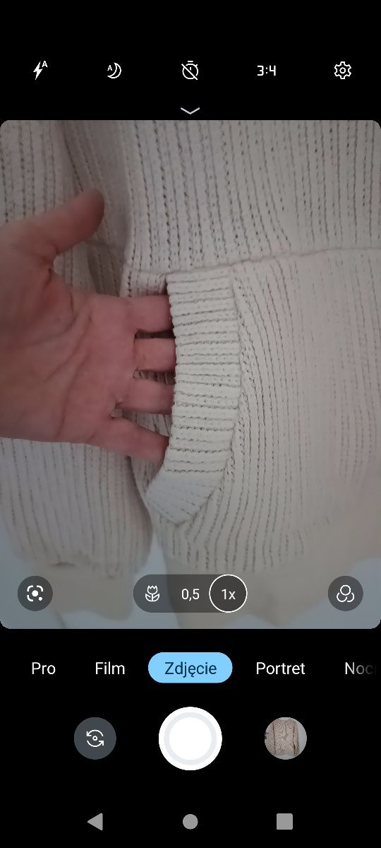Śliczny sweterek Reserved r.164