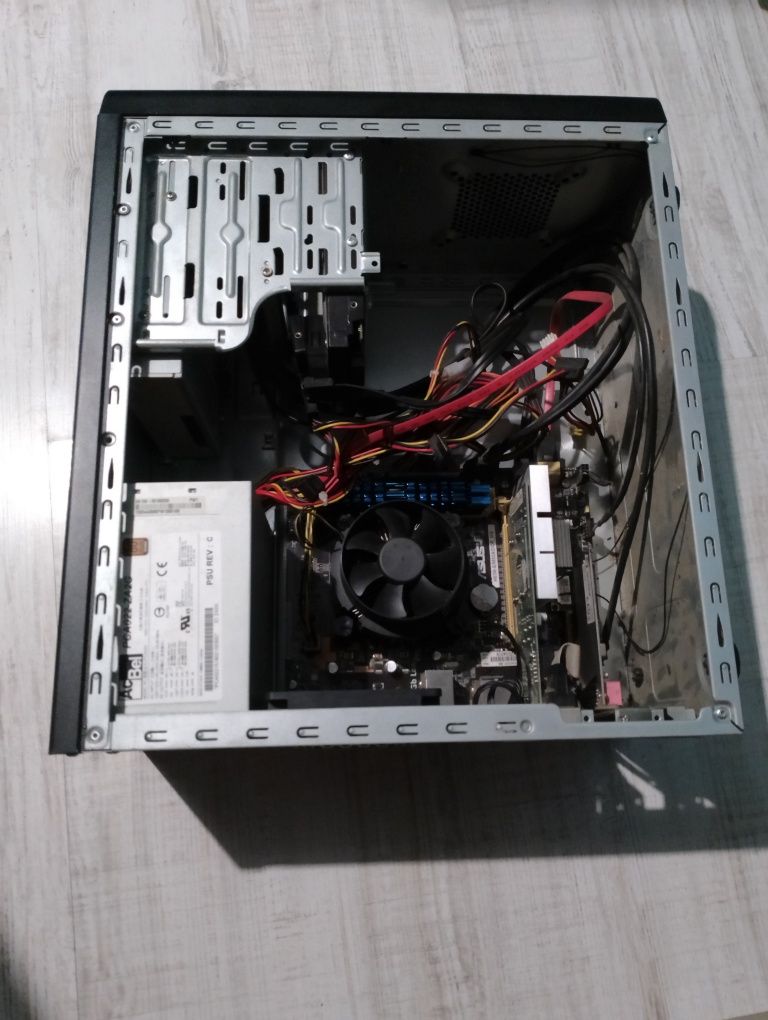 Komputer stacjonarny/Intel