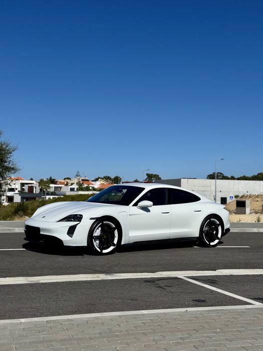 Porsche Taycan Turbo