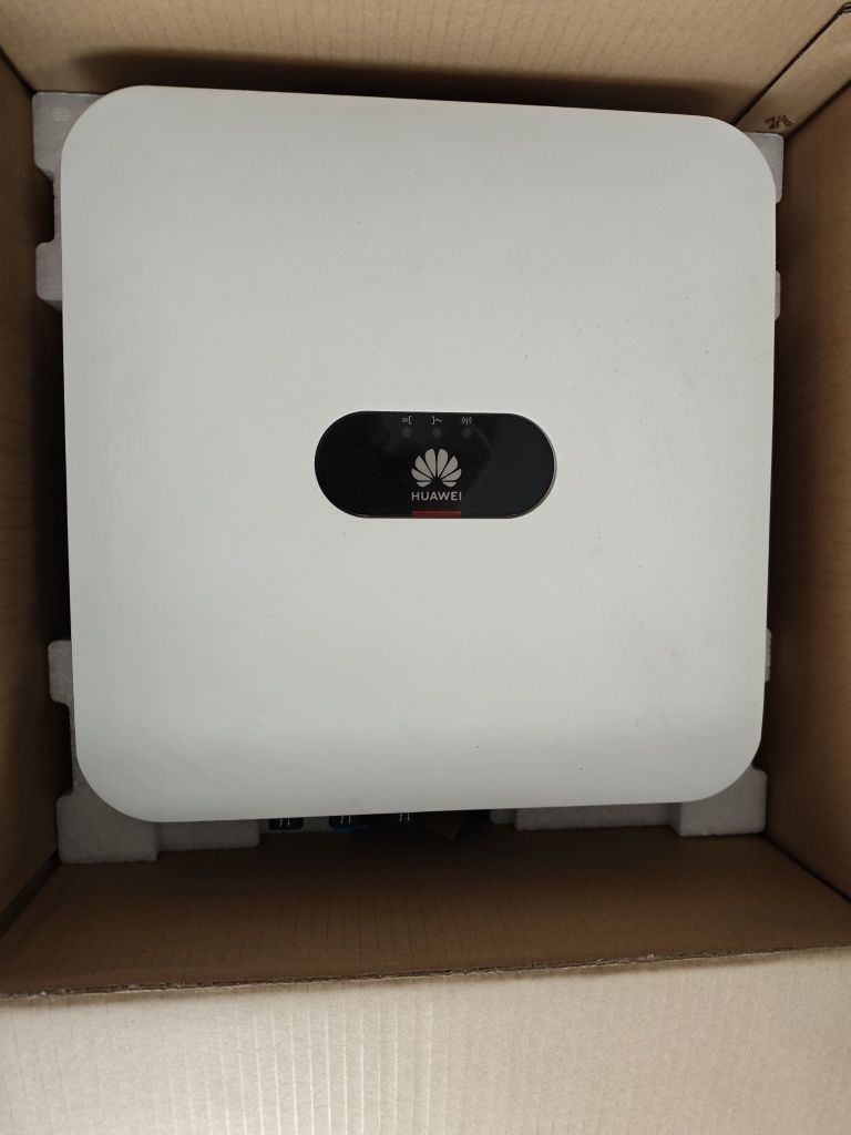 Solar  inversor Huawei Sun 2000 3KWh