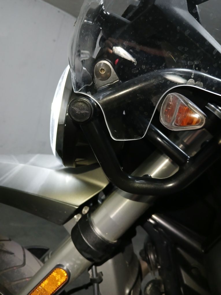 Vendo Moto Guzzi V85TT 2020