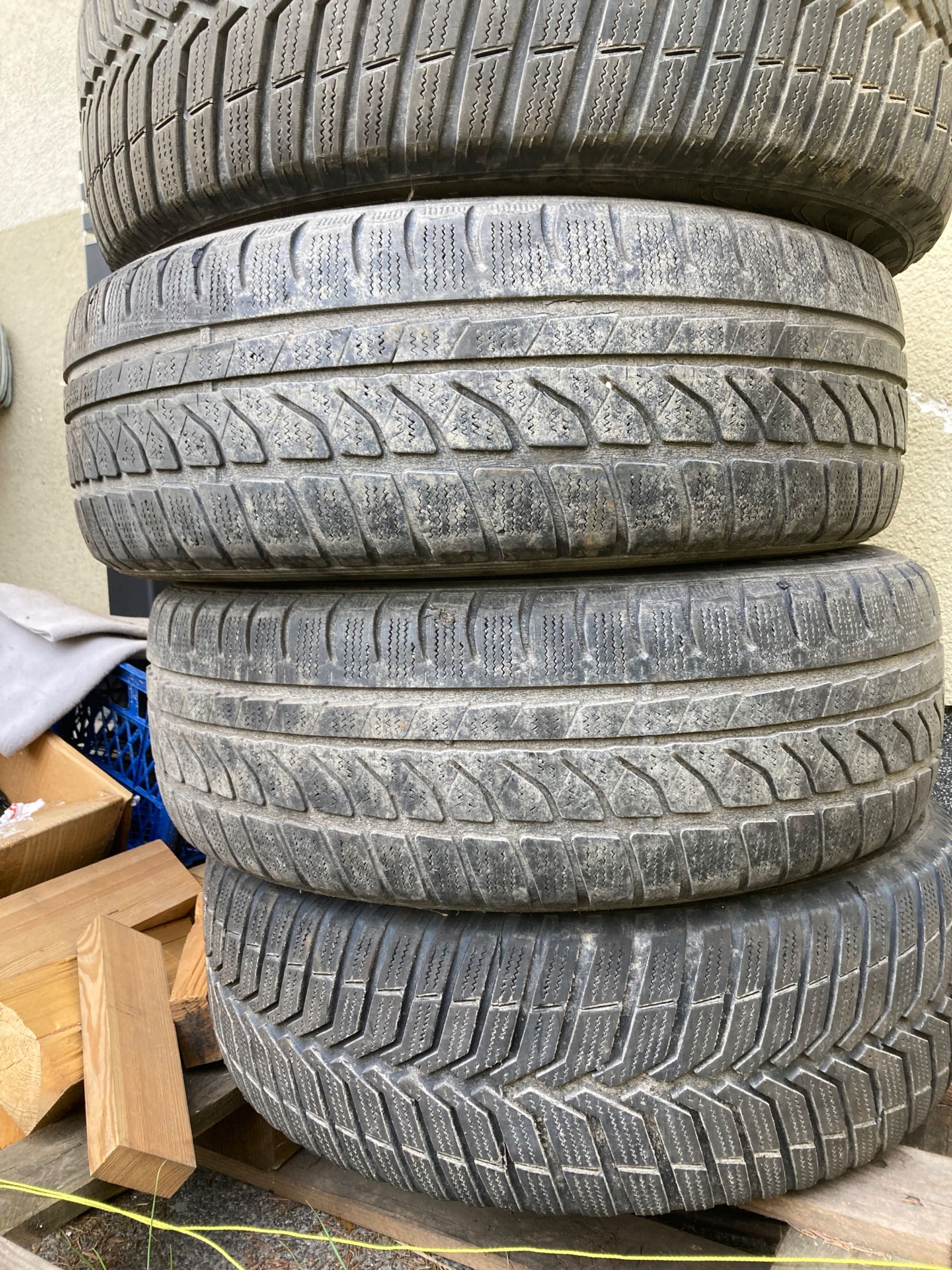 Czarne Alu felgi 15 mazda