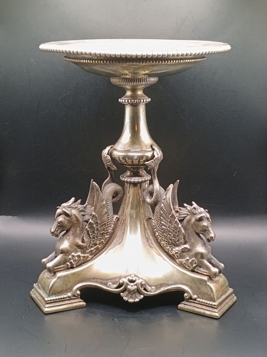 Zabytkowy świecznik