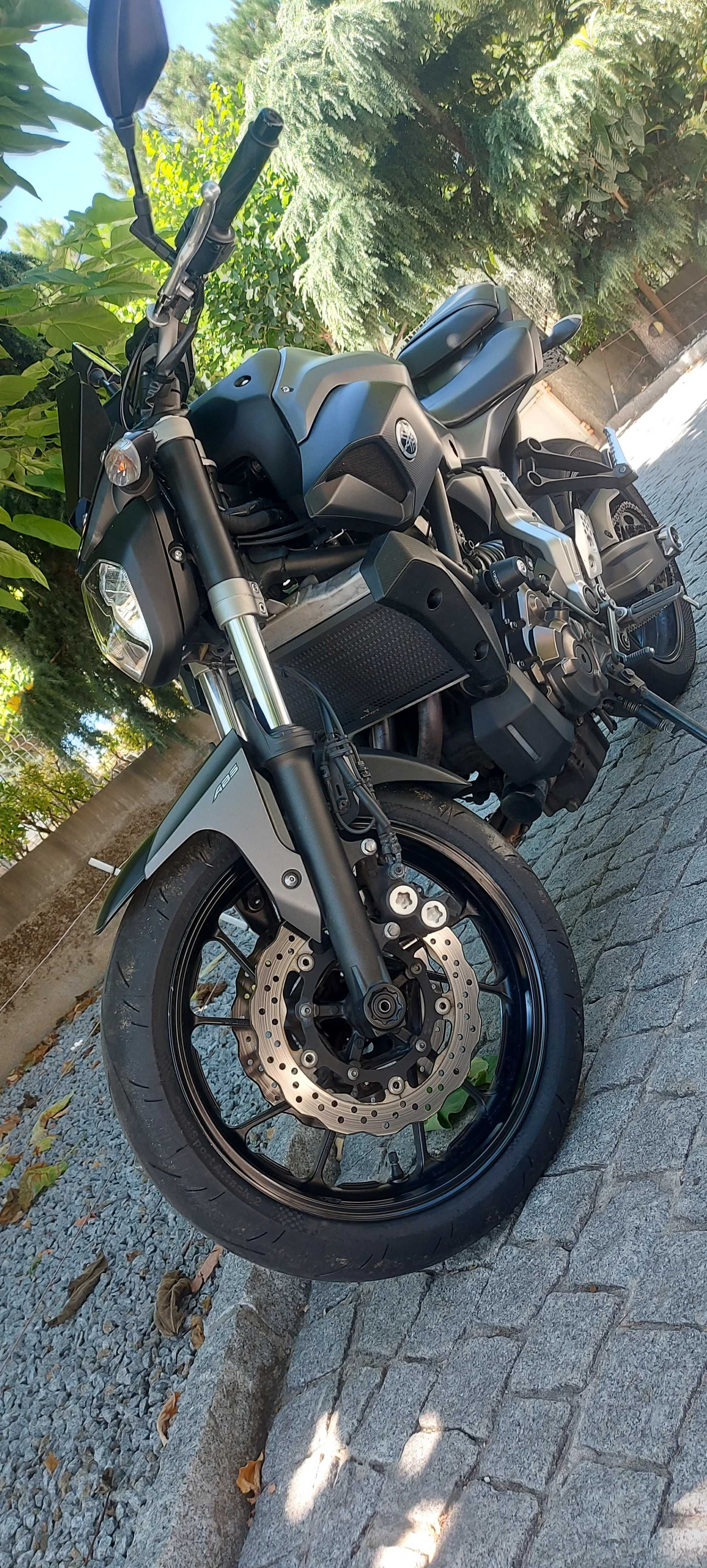 Yamaha Mt 07 em bom estado