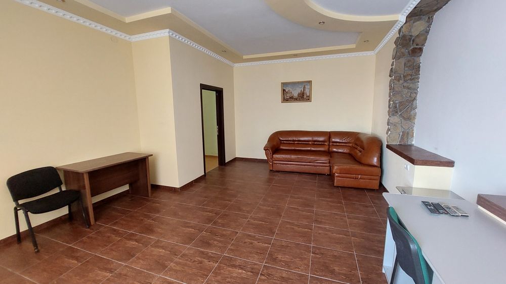 Оренда частини будинку. Вул.Покровська.