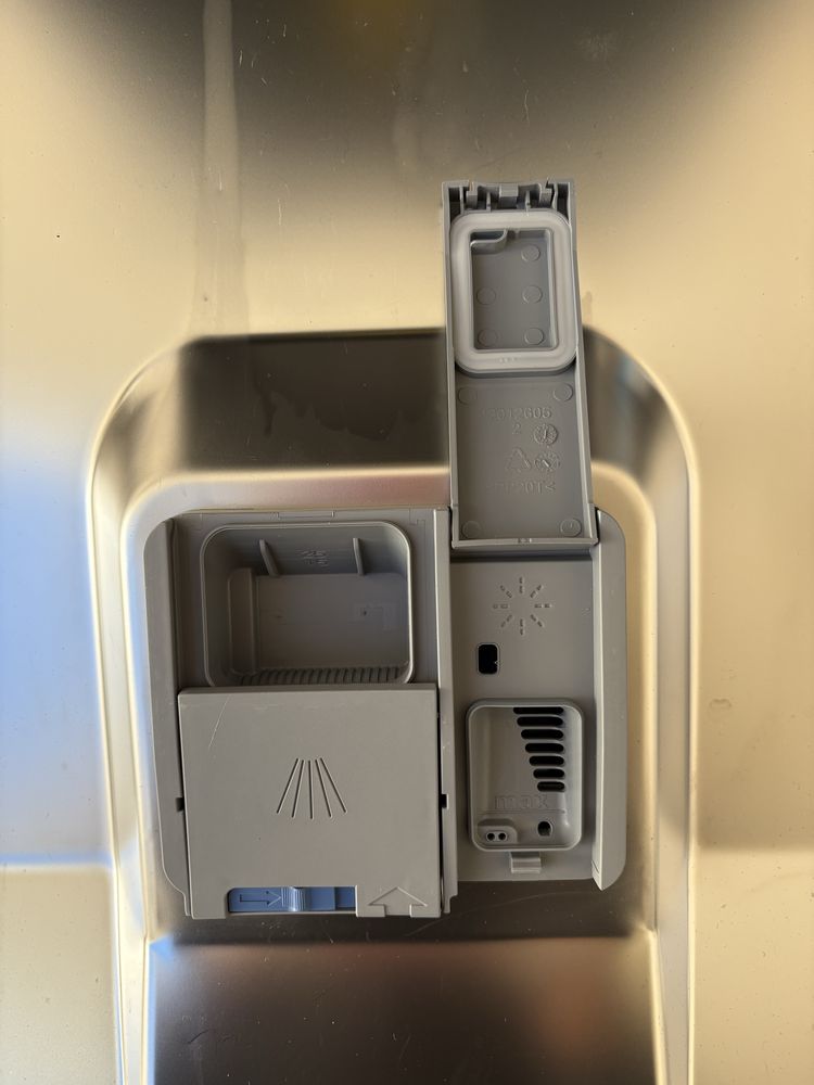 MÁQUINA LAVAR LOUÇA BEKO DVN 05320 W