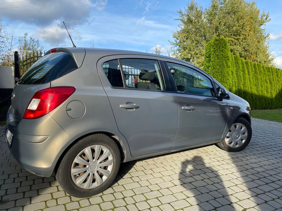 Opel Corsa 1,4 benzyna 100KM możliwość zamiany bezwypadkowy