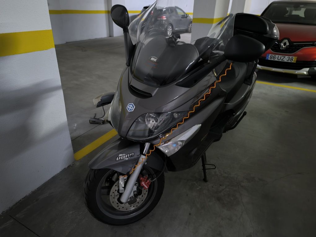 Piaggio Xevo 400 ie