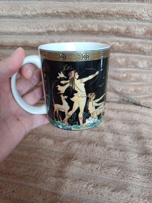 Чашка чайна у греческому стилі