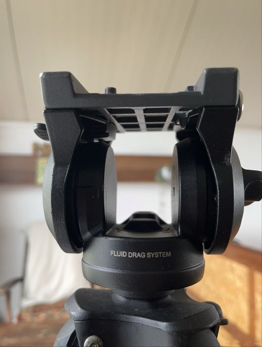 MANFROTTO MVH500AH FLUID DRAG SYSTEM HEAD + base compact advanced