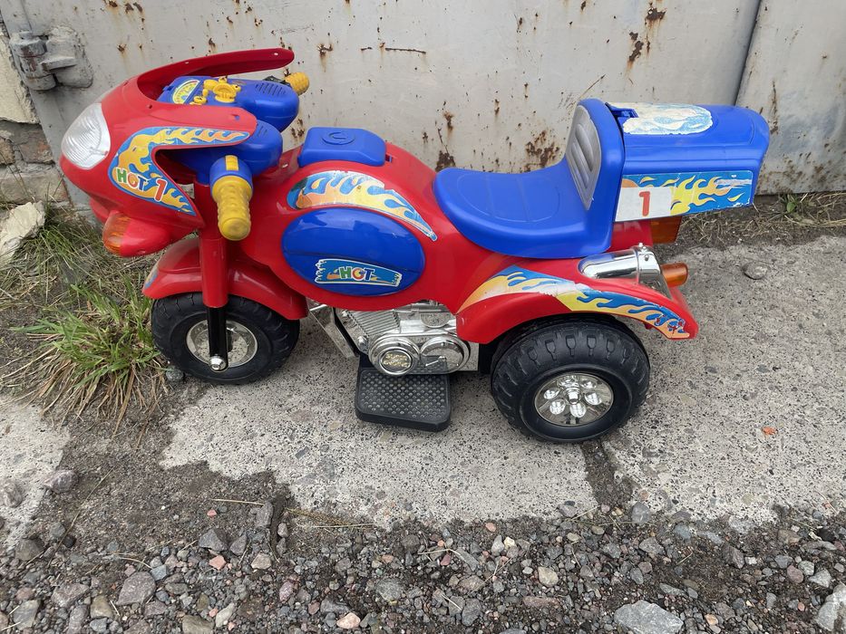 Дитячий елкромотоцикл