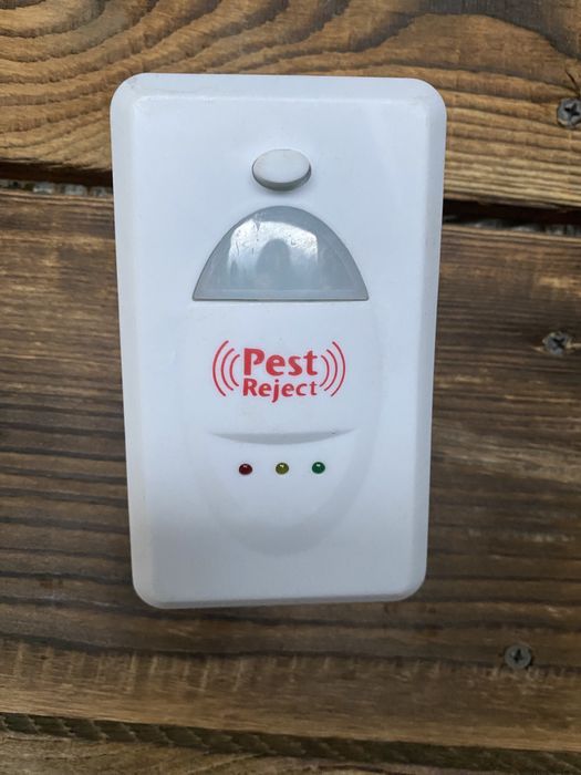 Ультразвуковий відпугувач гризунів та комах.