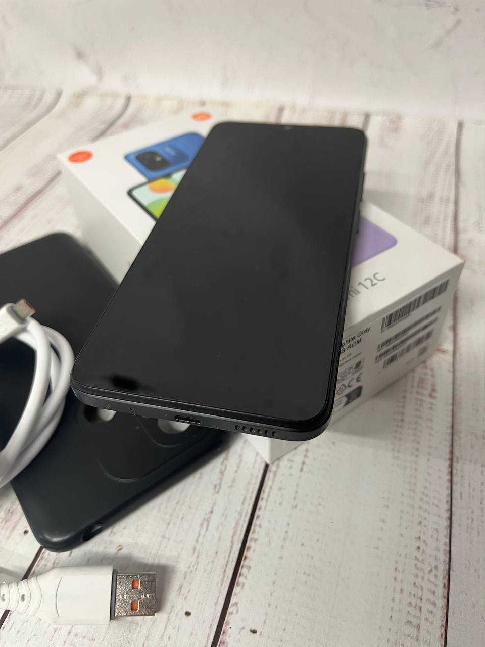 Xiaomi Redmi 12C -  4/128, NFC  в ідеальному стані + подарунок