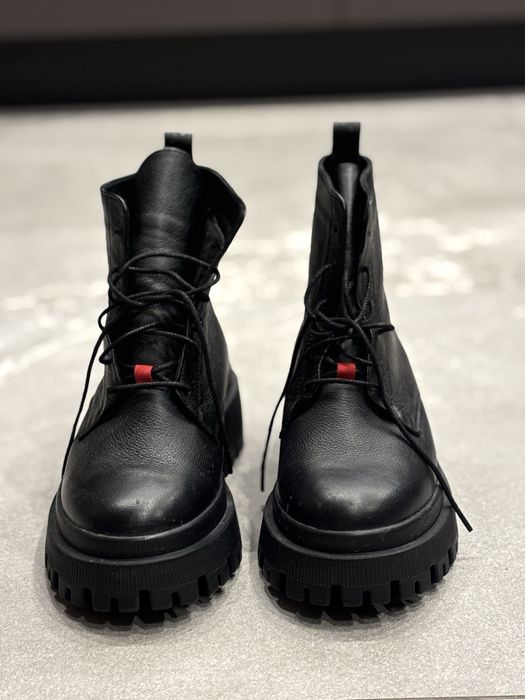 Продам демисезонные ботинки