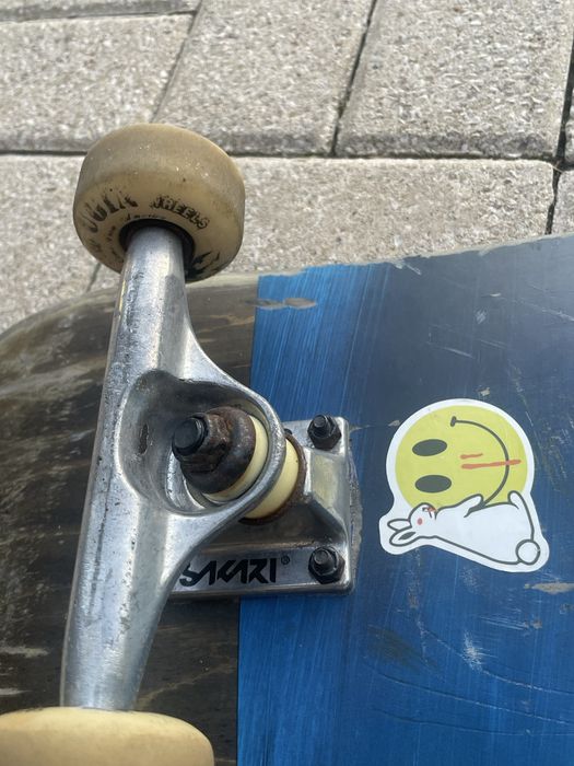 Skate santa cruz, em bom estado