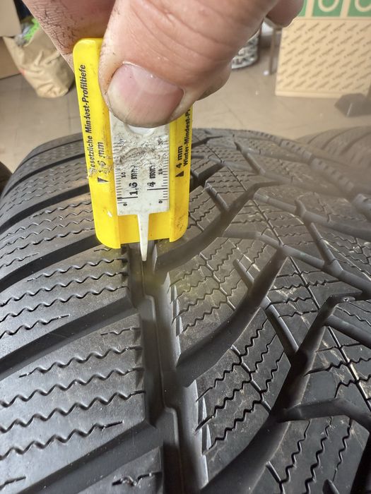 4xopona zima Dunlop Winter Sport 5 235/55 R1799V