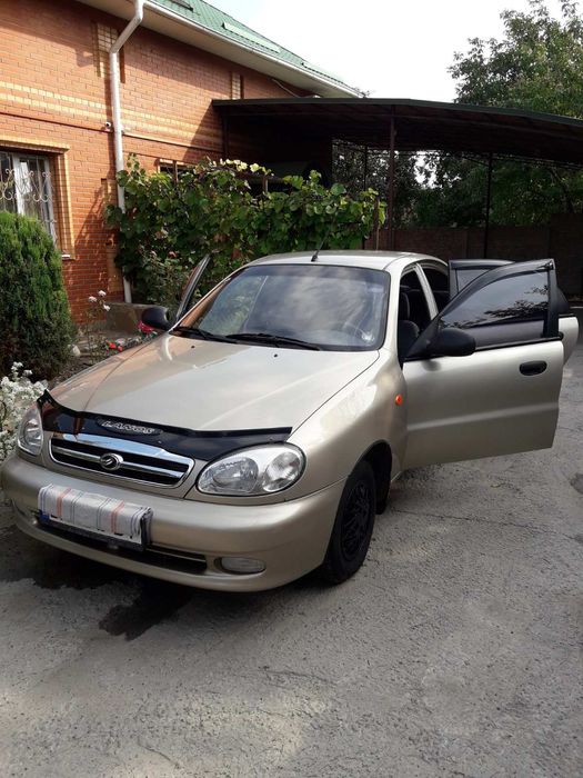 Продам ЗАЗ Ланос 2011 год.