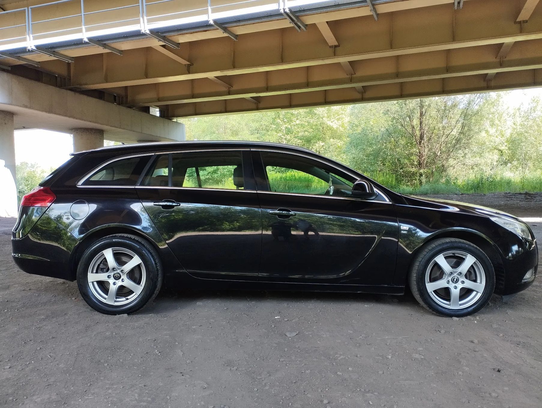 Opel Insignia 1 właściciel w kraju Niski przebieg Nowy dwumas 2 komplety kół